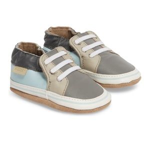 Robeez NWT shoes
